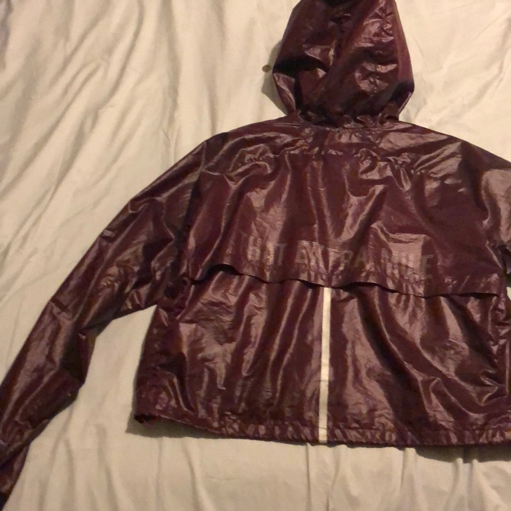 Selling - Picture 2 of 2